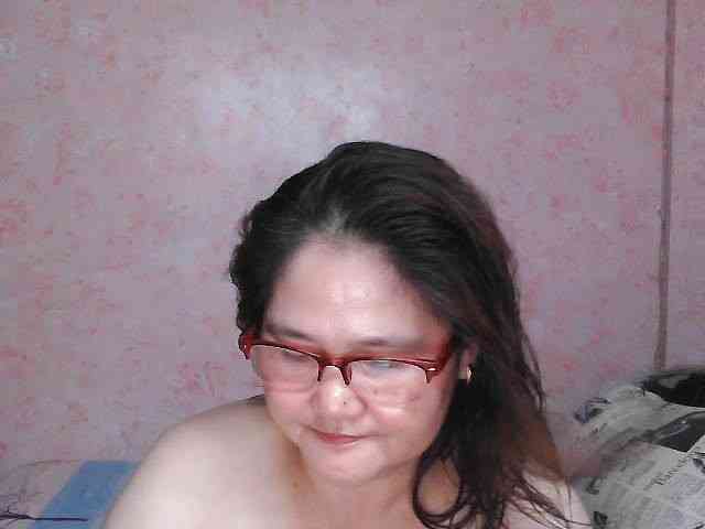 NICEtitspinay webcam