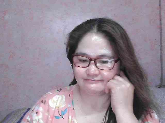 NICEtitspinay webcam