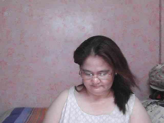 NICEtitspinay webcam