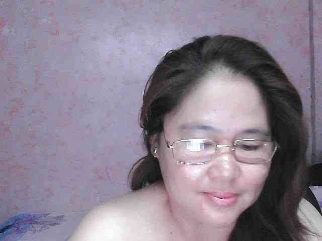 NICEtitspinay webcam