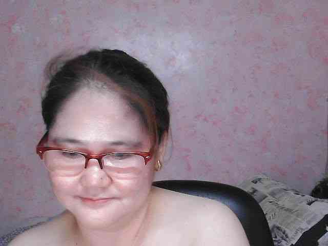 NICEtitspinay webcam