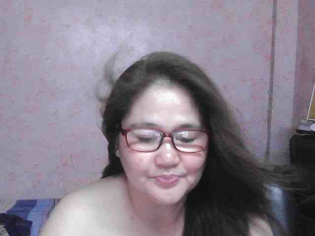 NICEtitspinay webcam