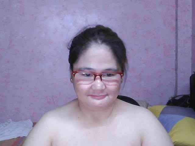 NICEtitspinay webcam