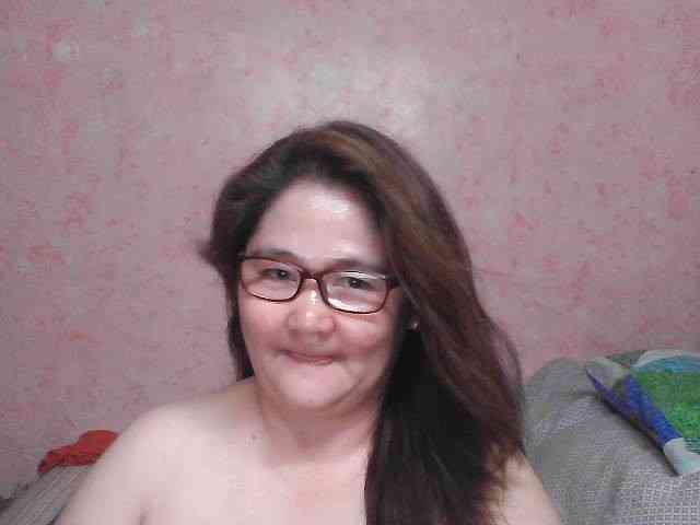 NICEtitspinay webcam