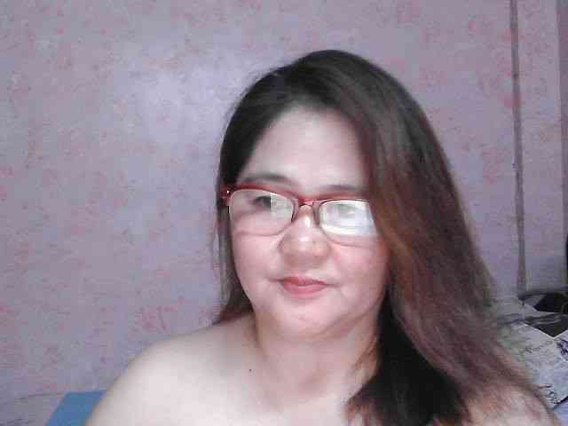 NICEtitspinay webcam