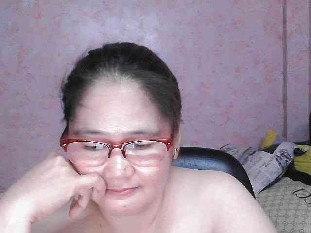 NICEtitspinay webcam
