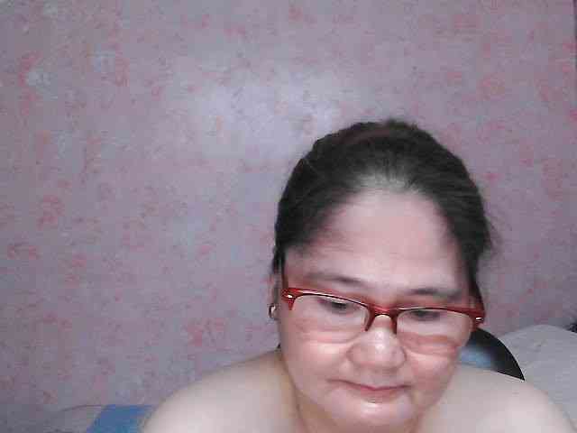 NICEtitspinay webcam