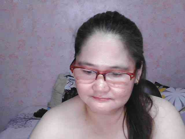 NICEtitspinay webcam