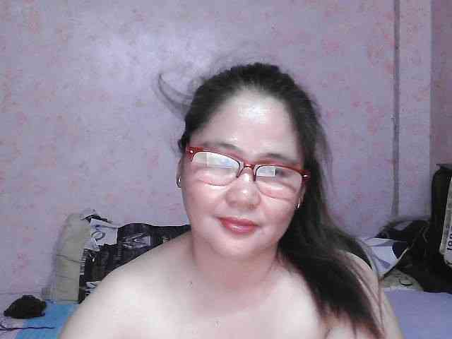 NICEtitspinay webcam