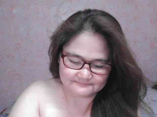 NICEtitspinay webcam