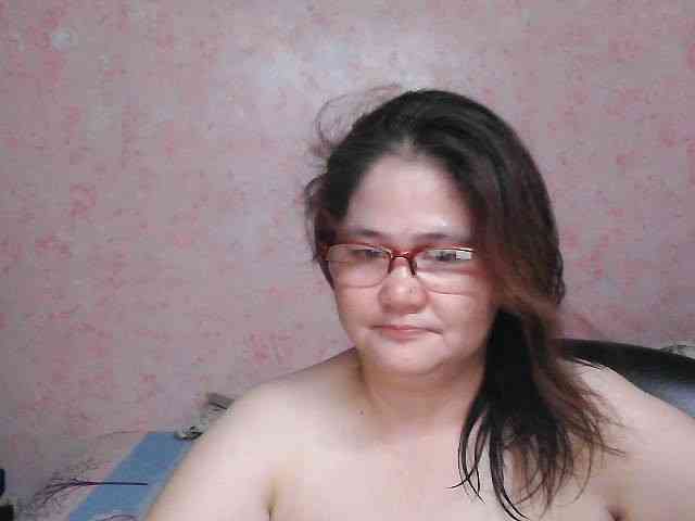 NICEtitspinay webcam