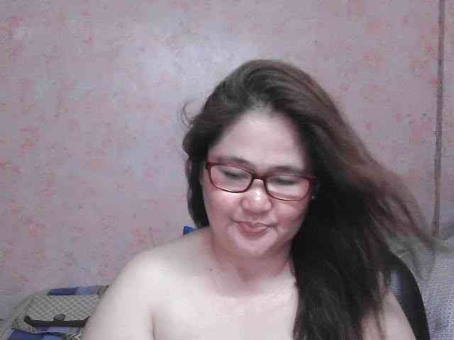 NICEtitspinay webcam