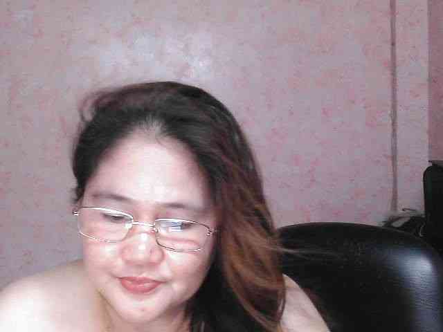 NICEtitspinay webcam