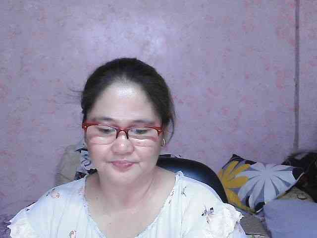 NICEtitspinay webcam