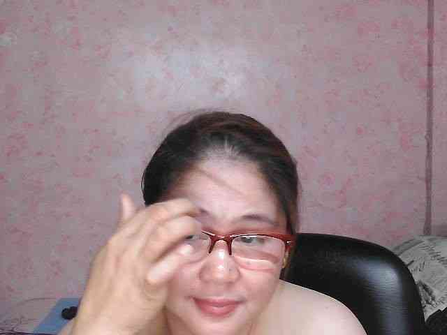 NICEtitspinay webcam