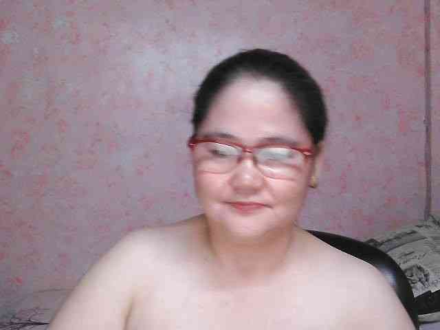 NICEtitspinay webcam