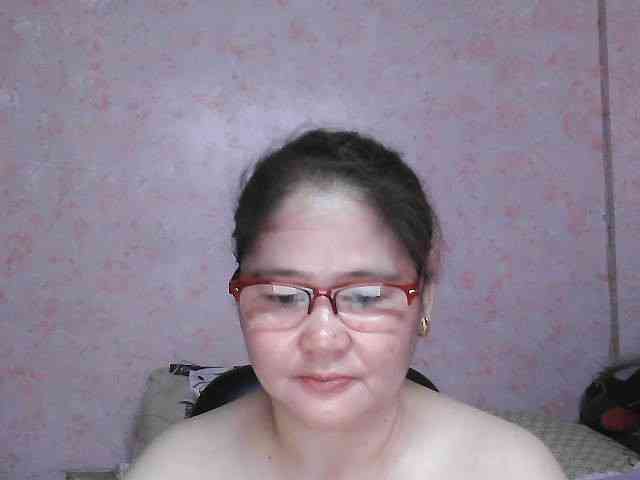 NICEtitspinay webcam
