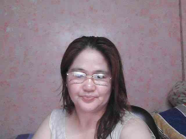 NICEtitspinay webcam