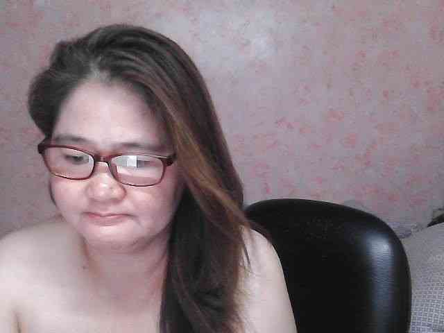 NICEtitspinay webcam