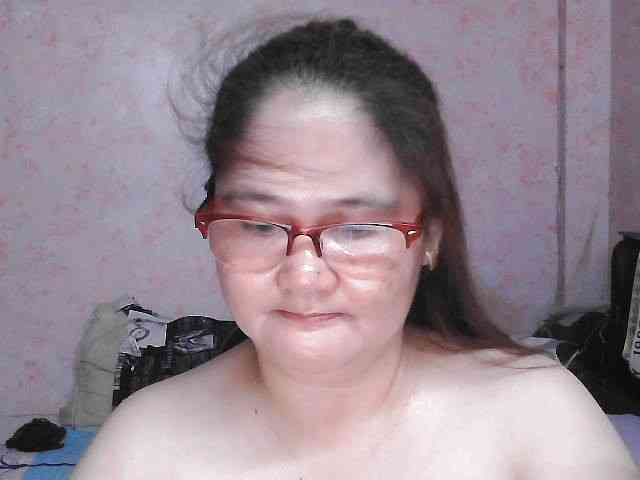 NICEtitspinay webcam