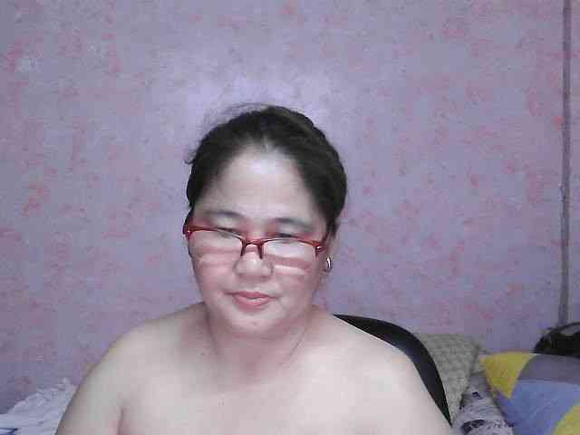 NICEtitspinay webcam