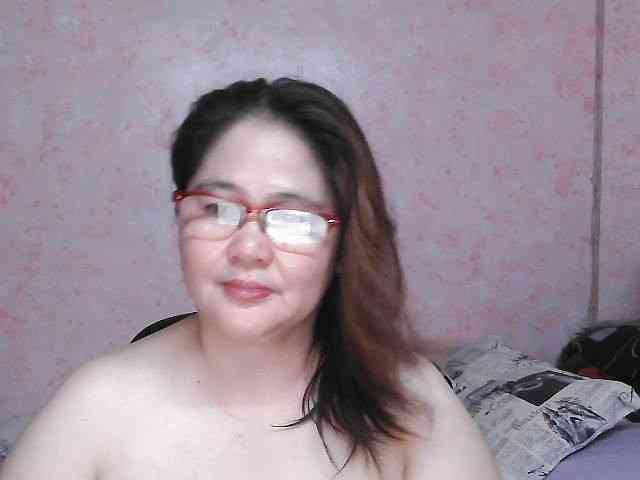 NICEtitspinay webcam