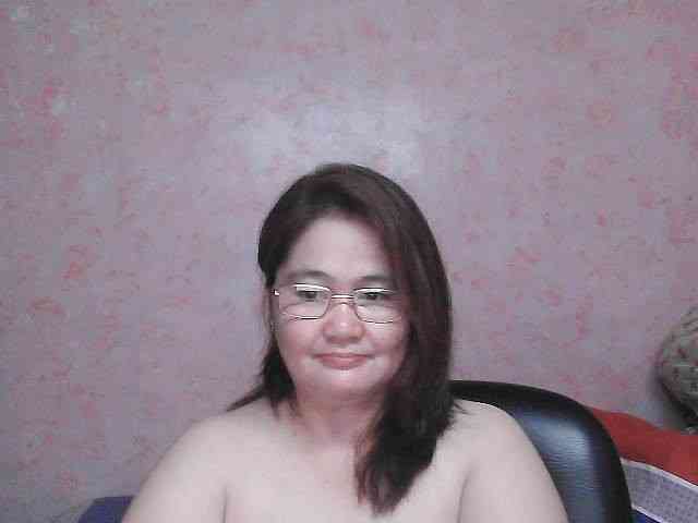 NICEtitspinay webcam