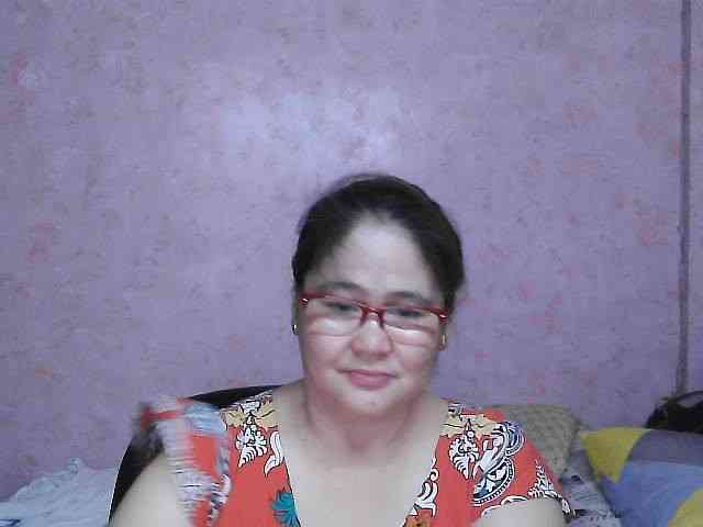 NICEtitspinay webcam