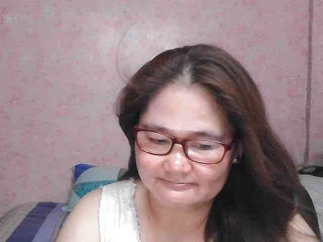 NICEtitspinay webcam