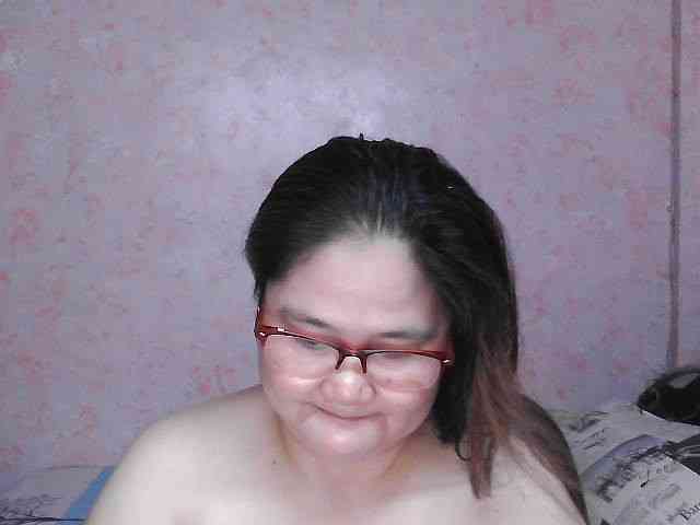 NICEtitspinay webcam