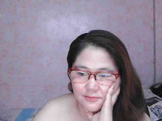 NICEtitspinay webcam