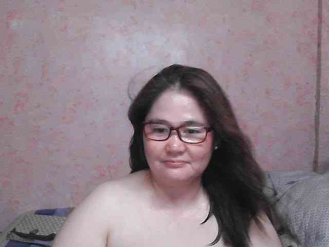 NICEtitspinay webcam