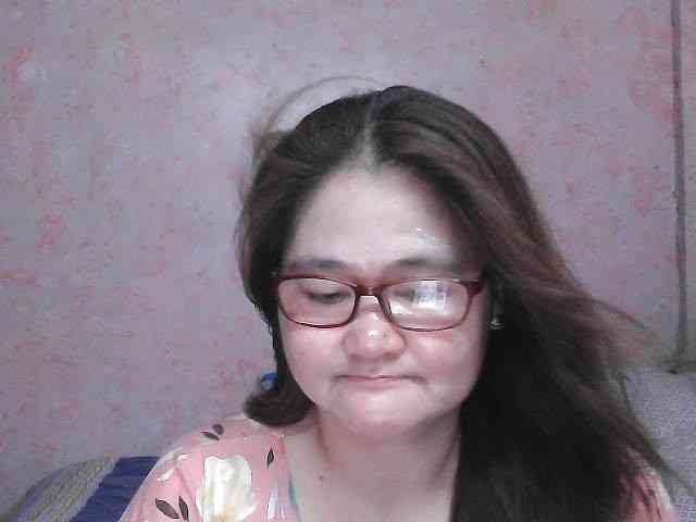 NICEtitspinay webcam