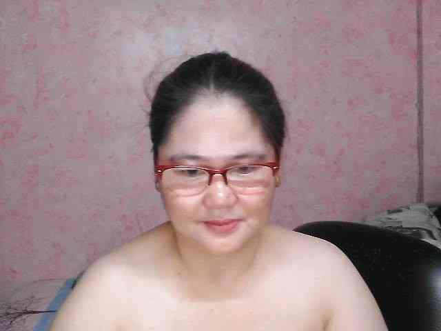 NICEtitspinay webcam