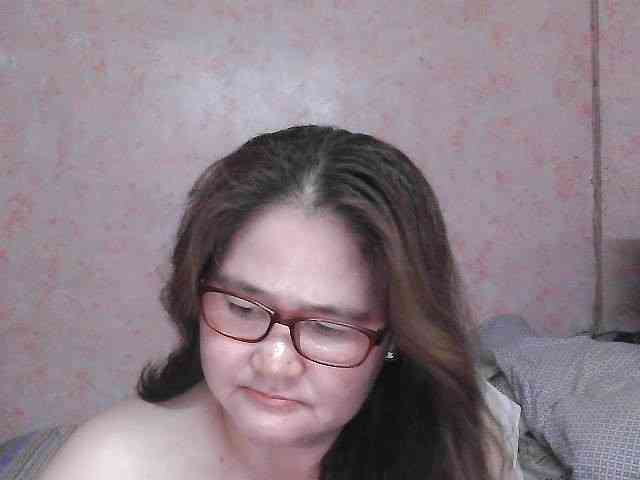 NICEtitspinay webcam