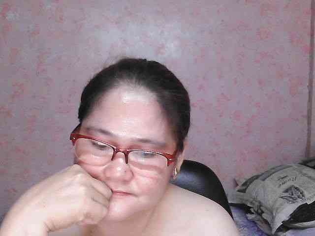 NICEtitspinay webcam