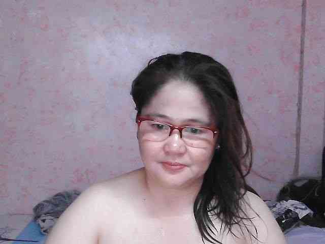 NICEtitspinay webcam