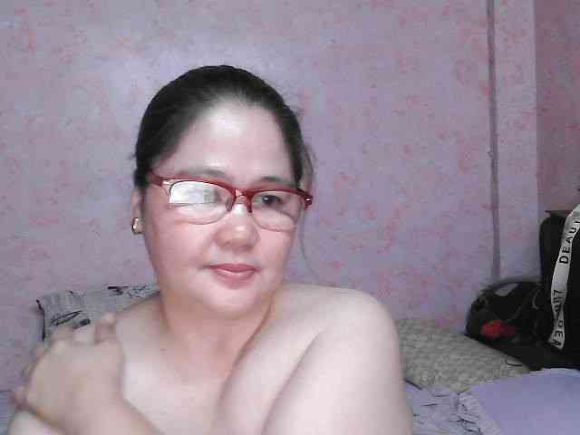 NICEtitspinay webcam