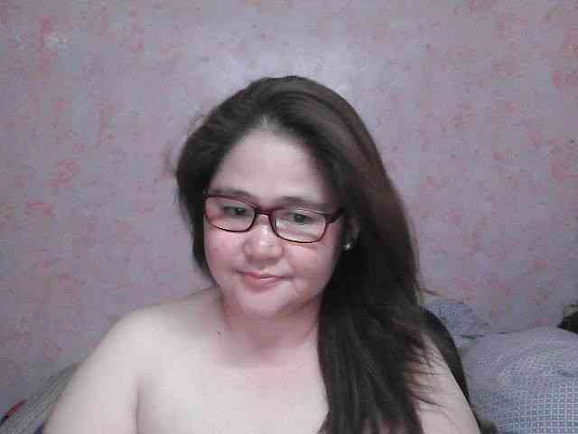 NICEtitspinay webcam