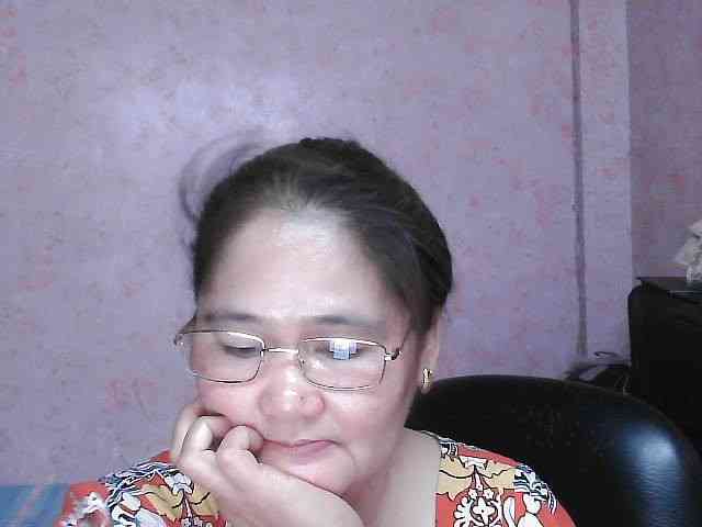 NICEtitspinay webcam