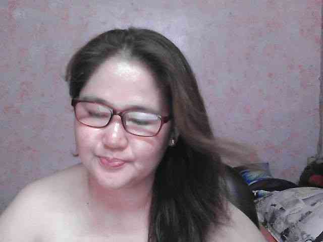 NICEtitspinay webcam