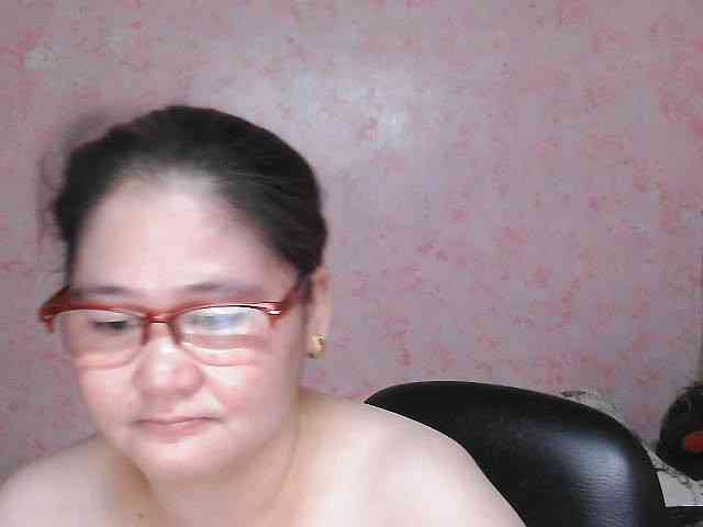 NICEtitspinay webcam