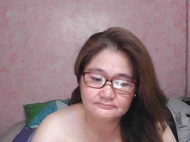 NICEtitspinay webcam