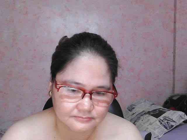 NICEtitspinay webcam