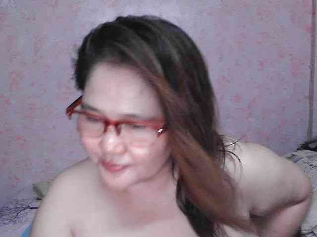 NICEtitspinay webcam
