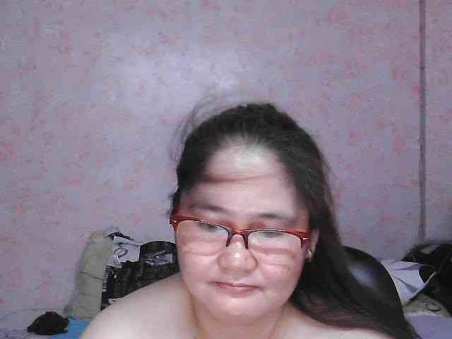 NICEtitspinay webcam