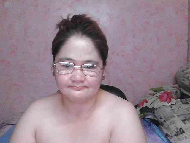 NICEtitspinay webcam