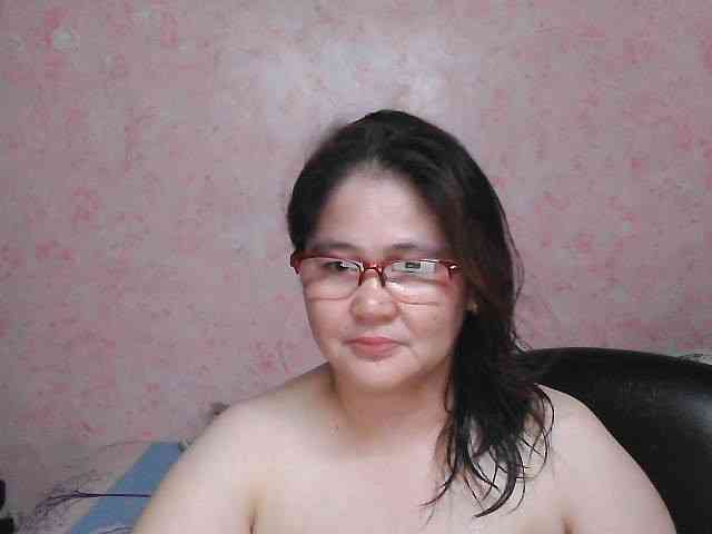 NICEtitspinay webcam