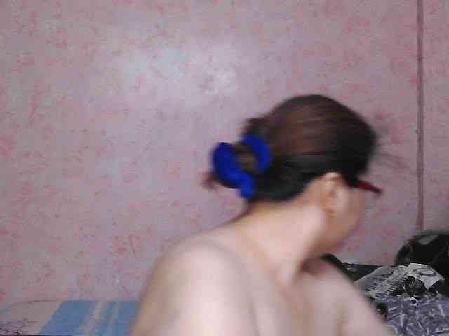 NICEtitspinay webcam