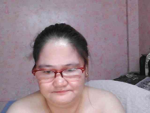 NICEtitspinay webcam
